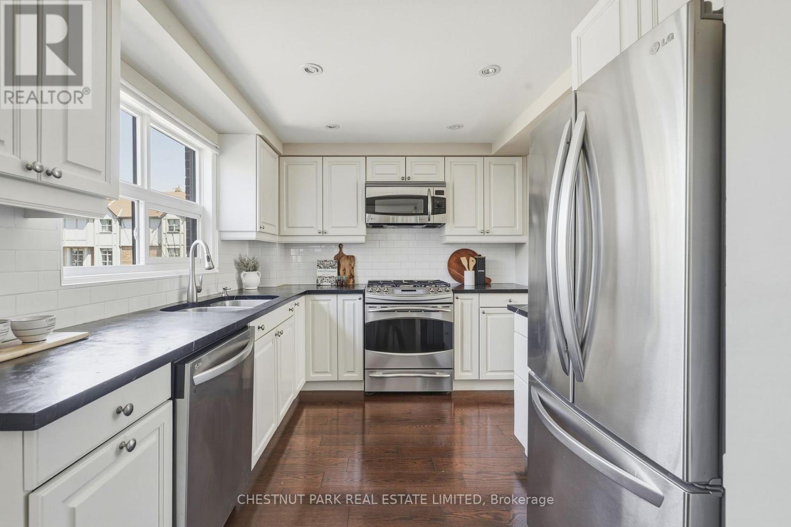 7 - 525 Balliol Street, Toronto, Ontario  M4S 1E1 - Photo 11 - C12981128