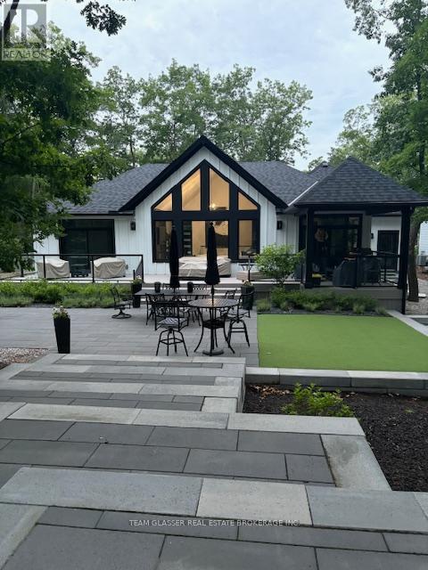 10143 Pinery Bluffs Road, Lambton Shores, Ontario  N0M 1T0 - Photo 38 - X12989504