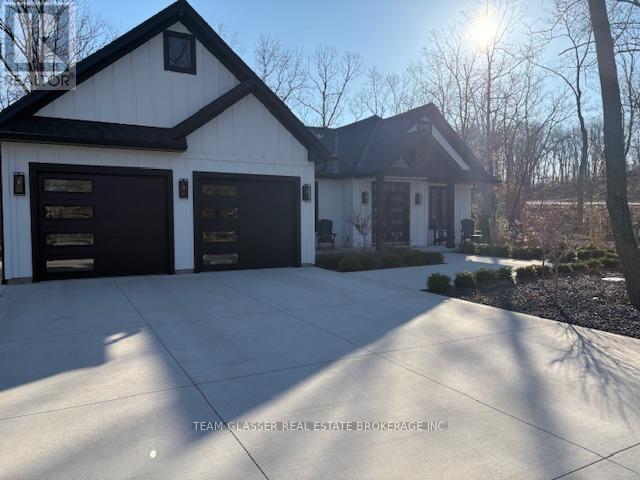 10143 Pinery Bluffs Road, Lambton Shores, Ontario  N0M 1T0 - Photo 3 - X12989504