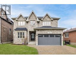 394 CONNAUGHT AVENUE, Toronto, Ontario