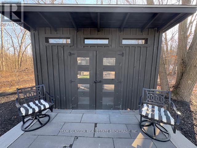 10143 Pinery Bluffs Road, Lambton Shores, Ontario  N0M 1T0 - Photo 40 - X12989504