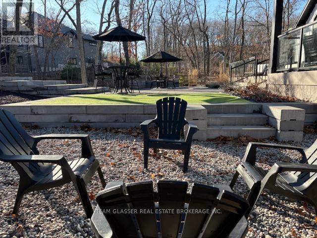 10143 Pinery Bluffs Road, Lambton Shores, Ontario  N0M 1T0 - Photo 45 - X12989504