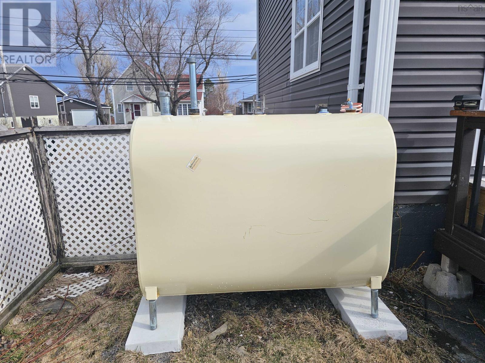 815 Main Street, Glace Bay, Nova Scotia  B1A 4Z2 - Photo 39 - 202607150