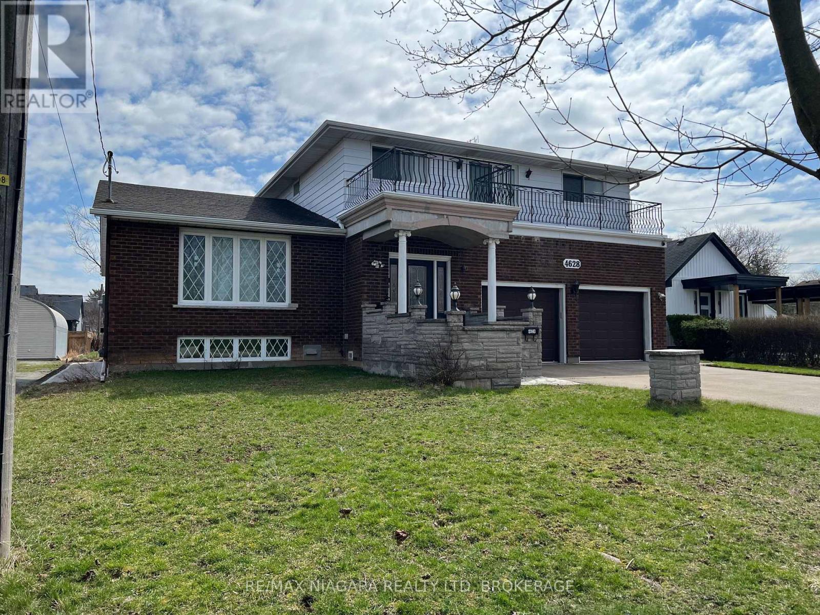 4628 Baldwin Avenue, Niagara Falls, Ontario  L2H 1N8 - Photo 1 - X12980122