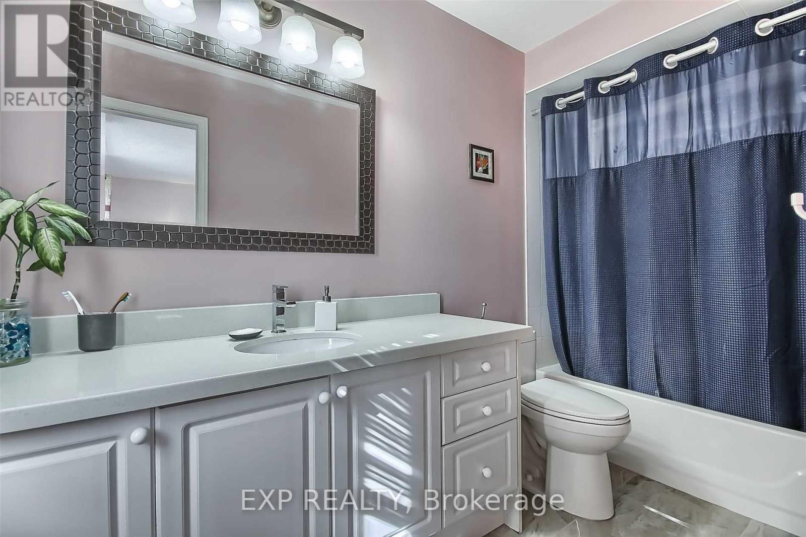 # Upper - 35h View Green Crescent, Toronto, Ontario  M9W 7E1 - Photo 23 - W12989948