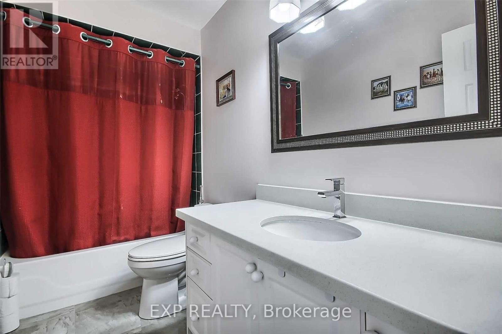 # Upper - 35h View Green Crescent, Toronto, Ontario  M9W 7E1 - Photo 27 - W12989948