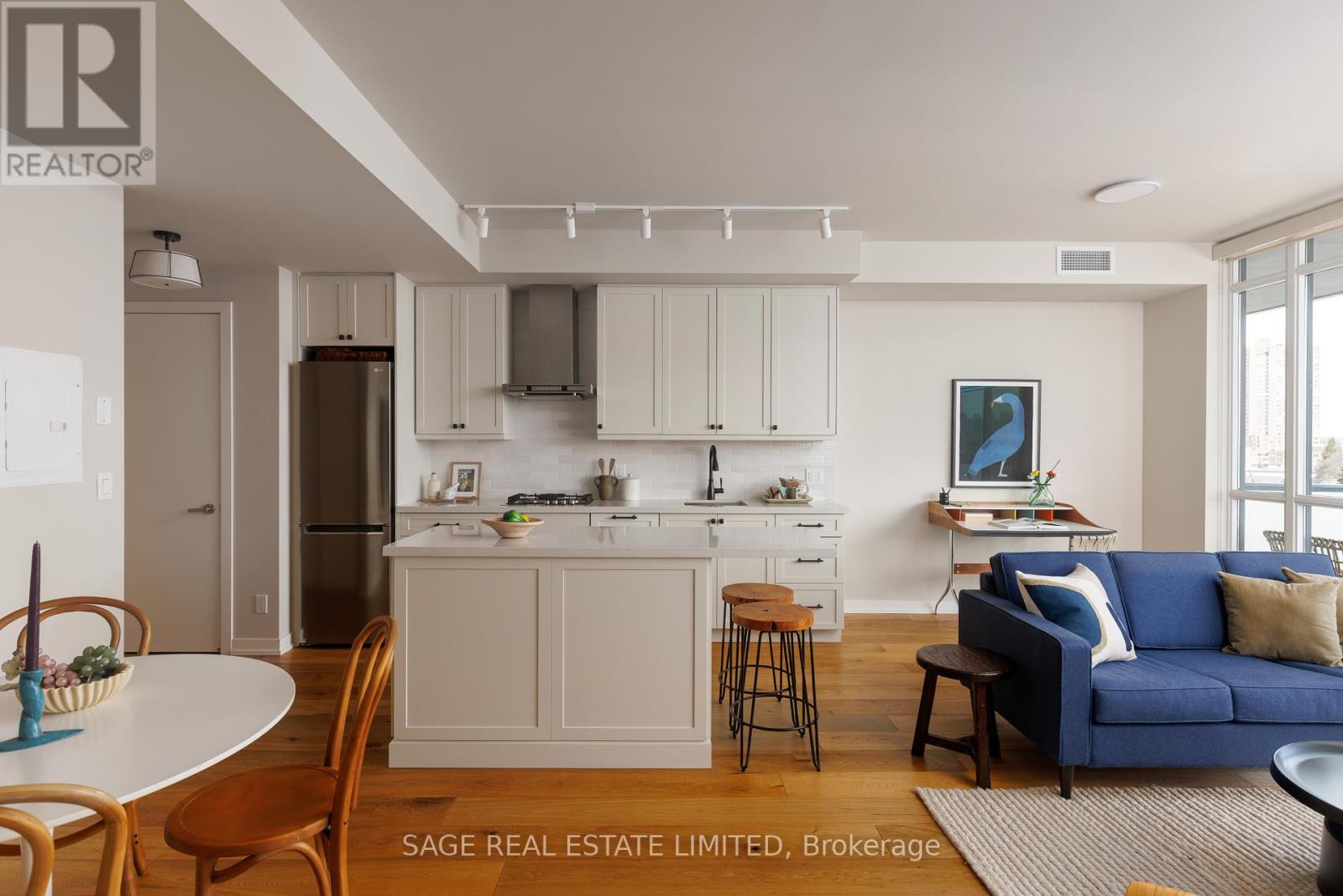 707 - 36 HOWARD PARK AVENUE, Toronto, Ontario