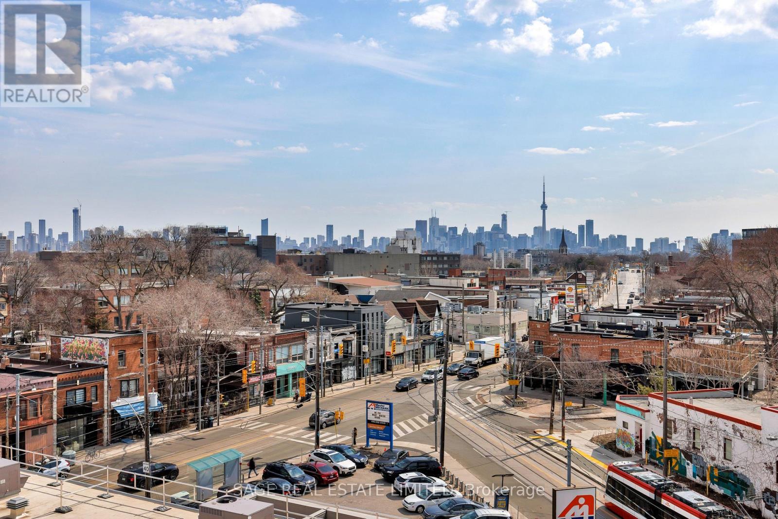 707 - 36 Howard Park Avenue, Toronto, Ontario  M6R 0A5 - Photo 12 - W12989950