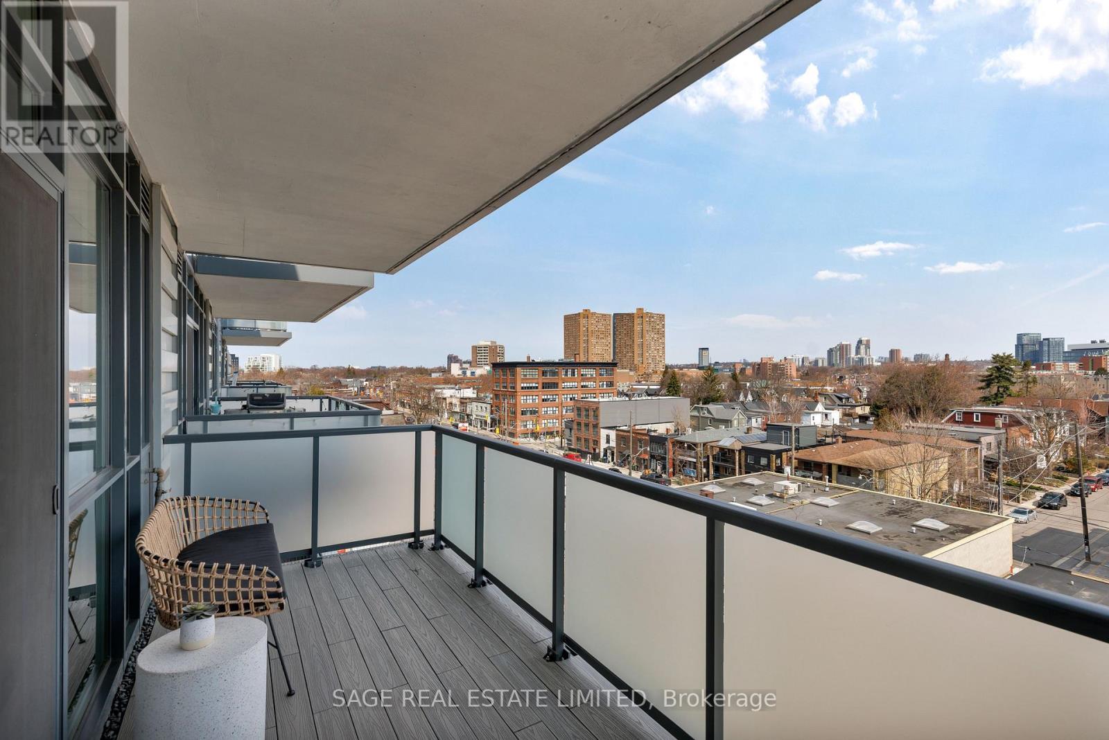 707 - 36 Howard Park Avenue, Toronto, Ontario  M6R 0A5 - Photo 14 - W12989950