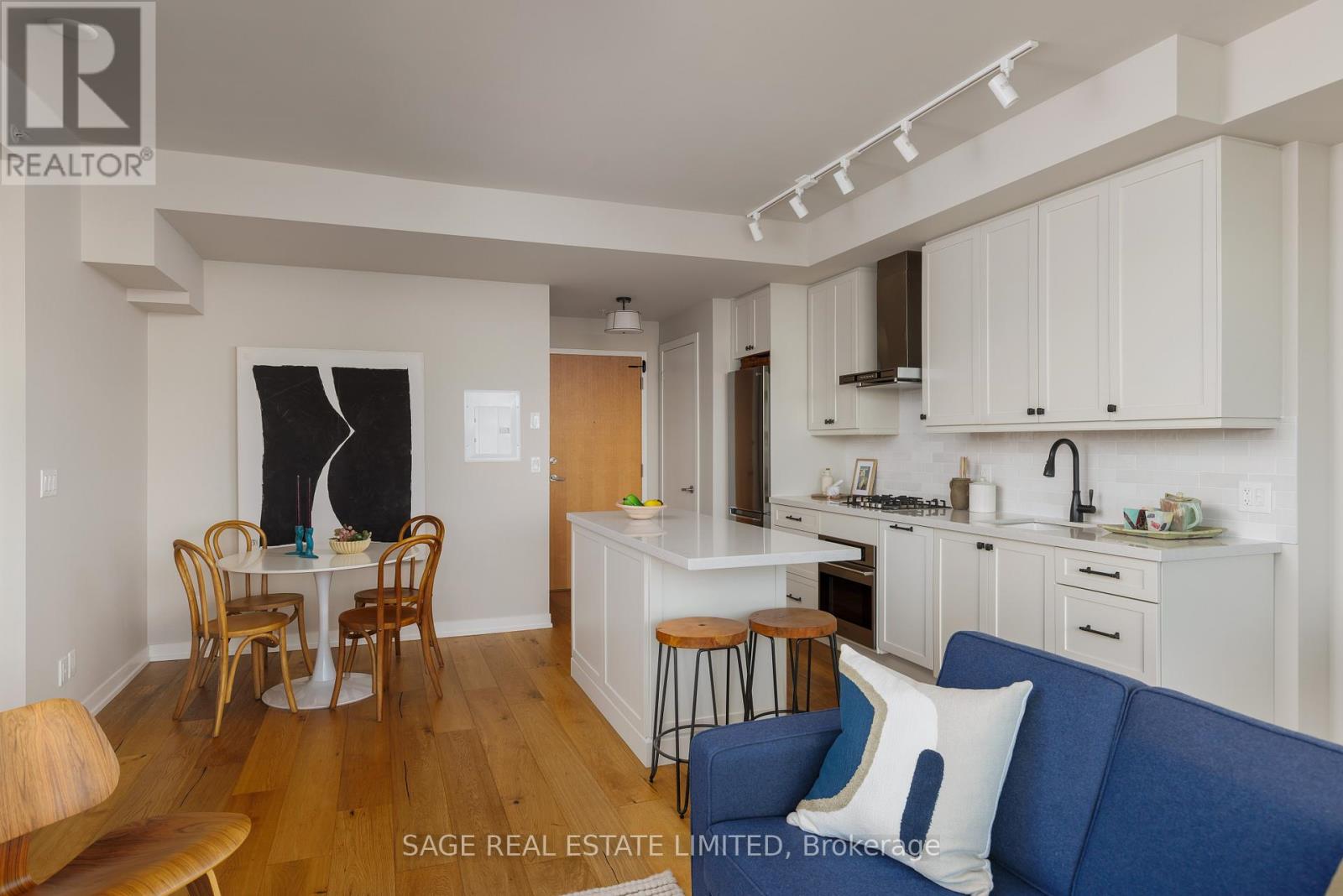 707 - 36 Howard Park Avenue, Toronto, Ontario  M6R 0A5 - Photo 16 - W12989950