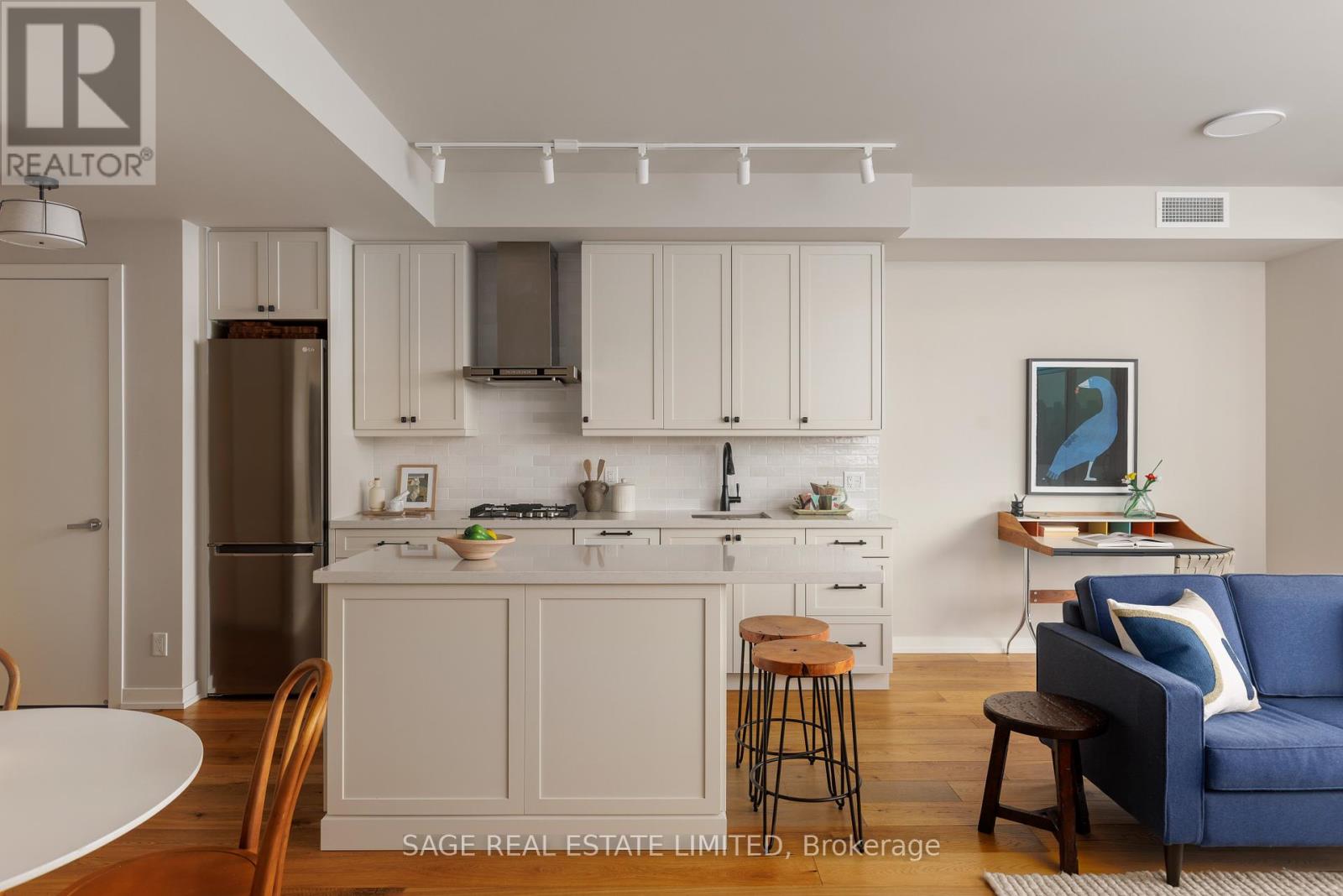 707 - 36 Howard Park Avenue, Toronto, Ontario  M6R 0A5 - Photo 19 - W12989950