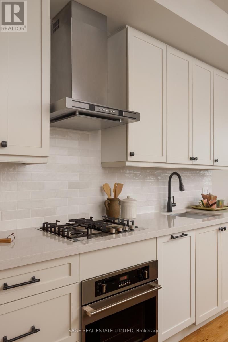 707 - 36 Howard Park Avenue, Toronto, Ontario  M6R 0A5 - Photo 21 - W12989950