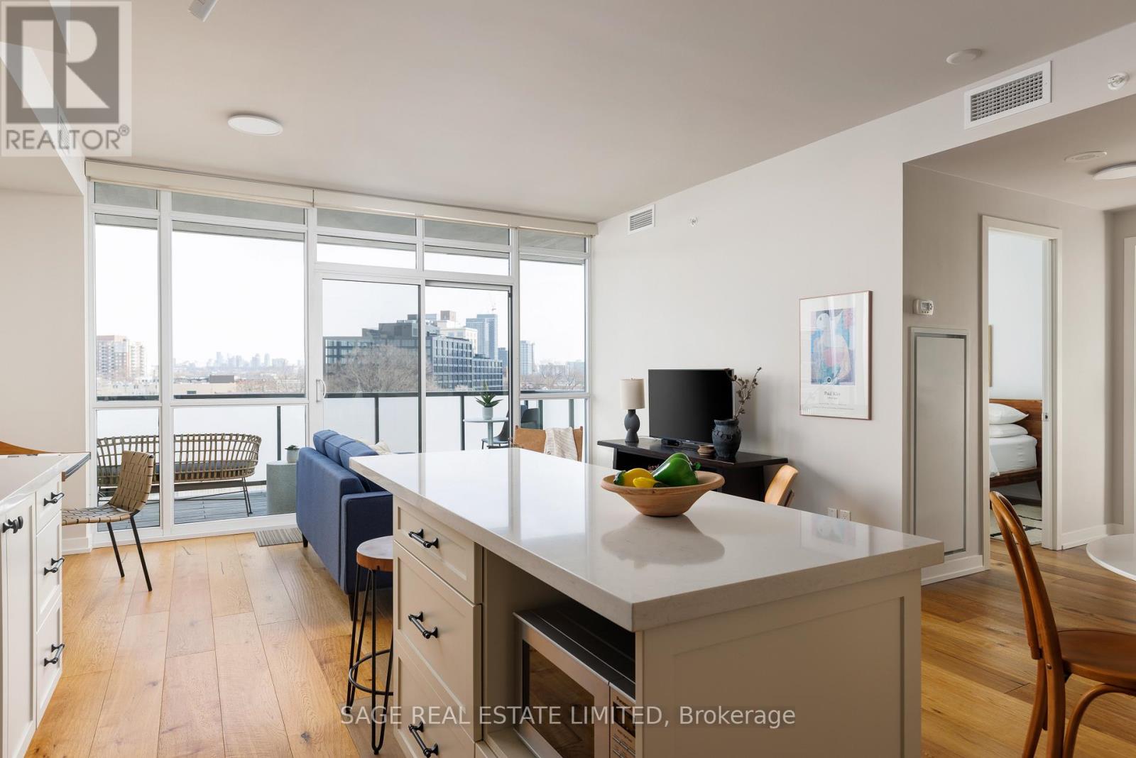 707 - 36 Howard Park Avenue, Toronto, Ontario  M6R 0A5 - Photo 24 - W12989950