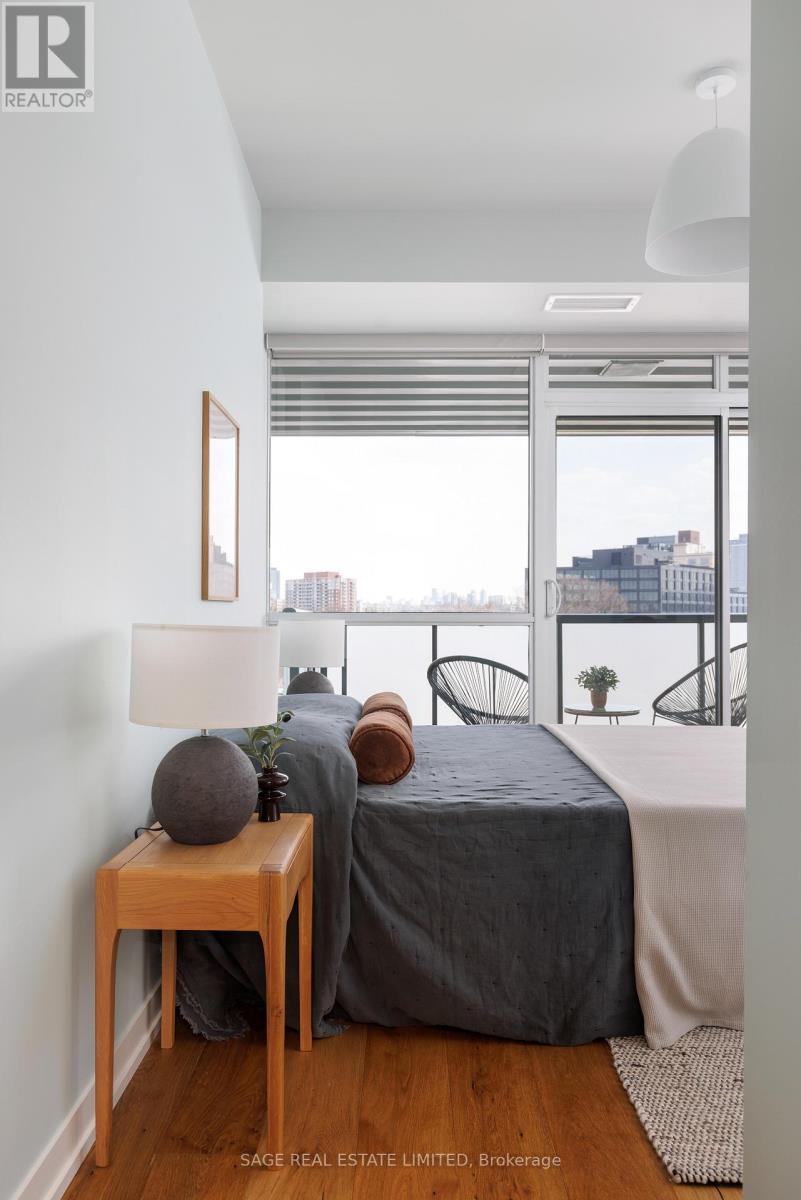 707 - 36 Howard Park Avenue, Toronto, Ontario  M6R 0A5 - Photo 26 - W12989950