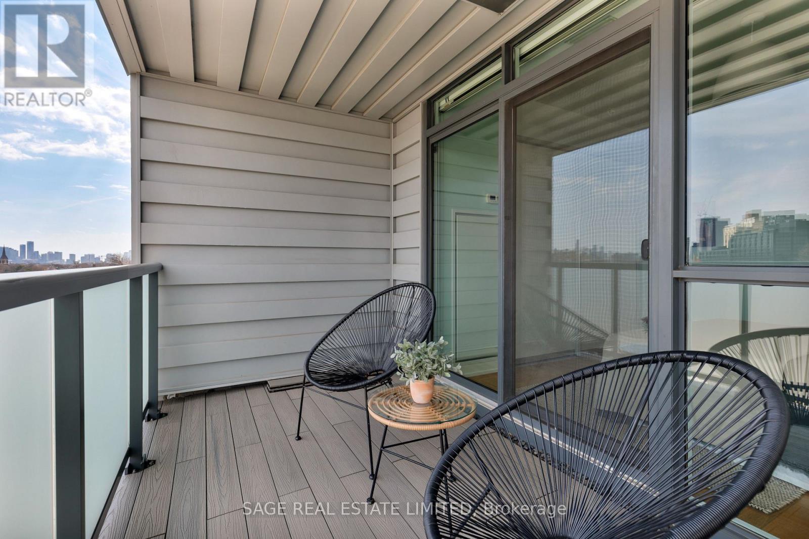 707 - 36 Howard Park Avenue, Toronto, Ontario  M6R 0A5 - Photo 35 - W12989950