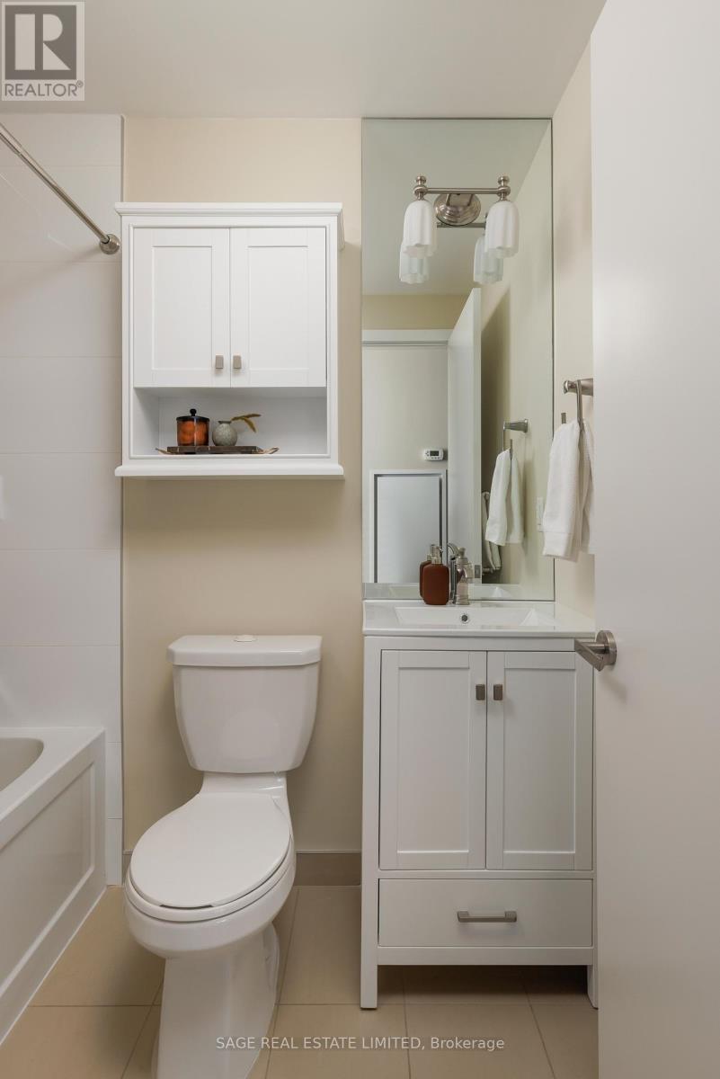 707 - 36 Howard Park Avenue, Toronto, Ontario  M6R 0A5 - Photo 47 - W12989950