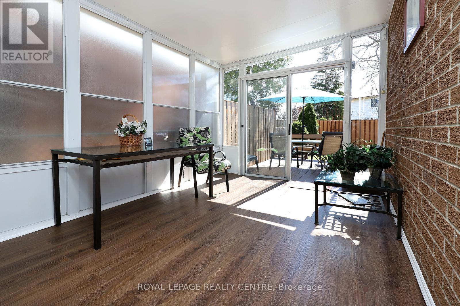 606 Hartfordshire Lane, Mississauga, Ontario  L5B 2X1 - Photo 30 - W12989952