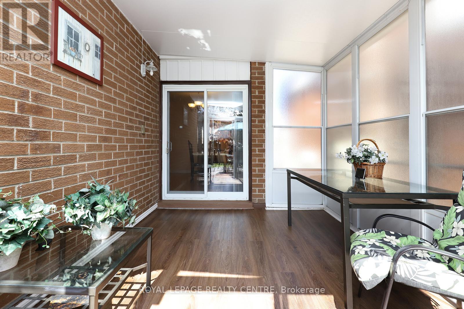 606 Hartfordshire Lane, Mississauga, Ontario  L5B 2X1 - Photo 31 - W12989952