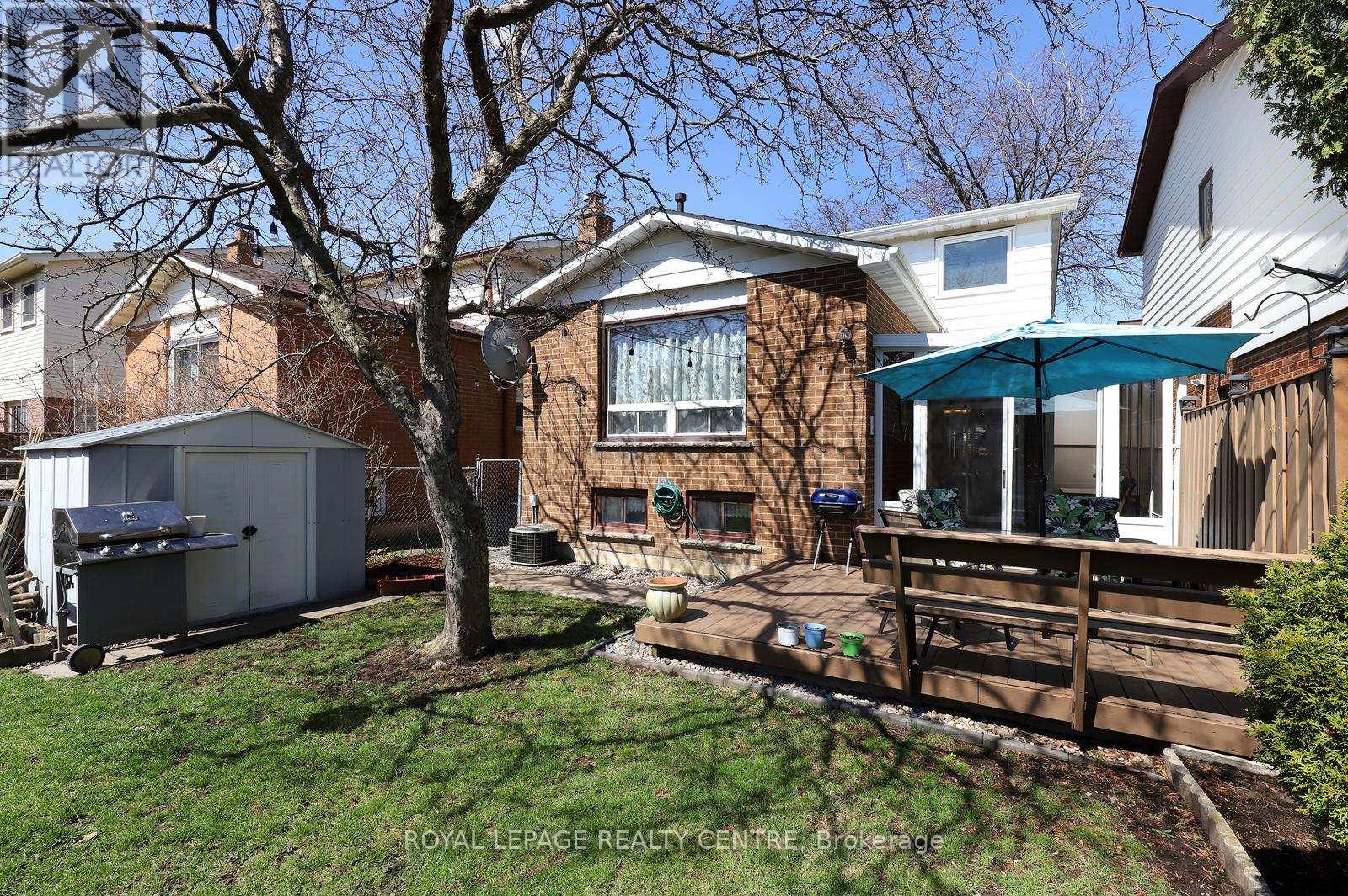606 Hartfordshire Lane, Mississauga, Ontario  L5B 2X1 - Photo 34 - W12989952