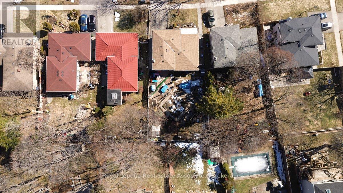 3652 Haven Glenn, Mississauga, Ontario  L4X 1X8 - Photo 5 - W12989970