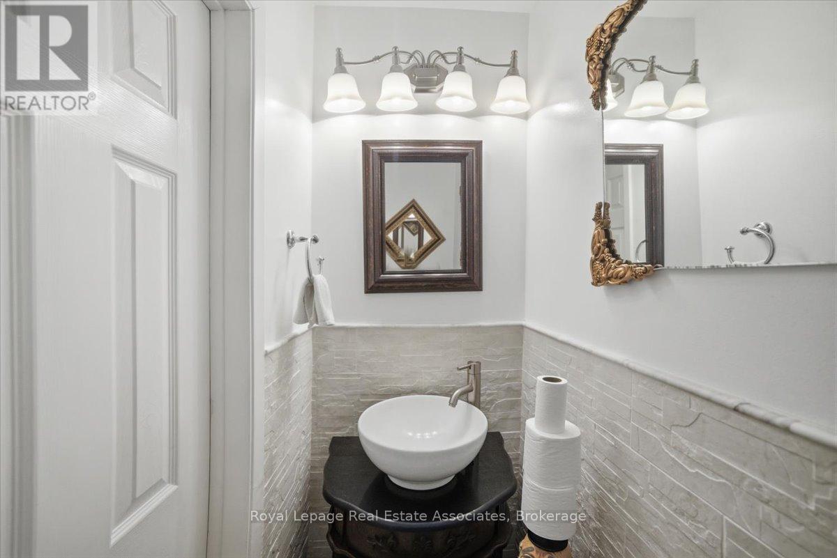 3652 Haven Glenn, Mississauga, Ontario  L4X 1X8 - Photo 7 - W12989970