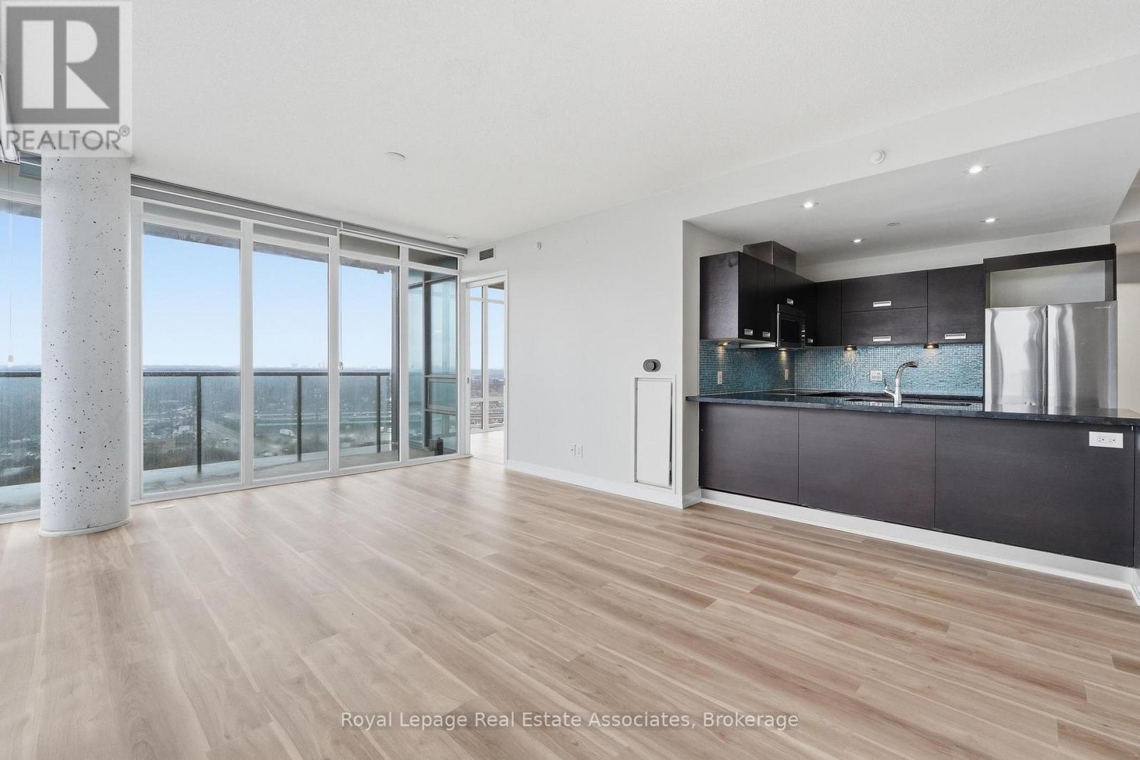 2116 - 90 Park Lawn Road, Toronto, Ontario  M8Y 0B6 - Photo 10 - W12989994