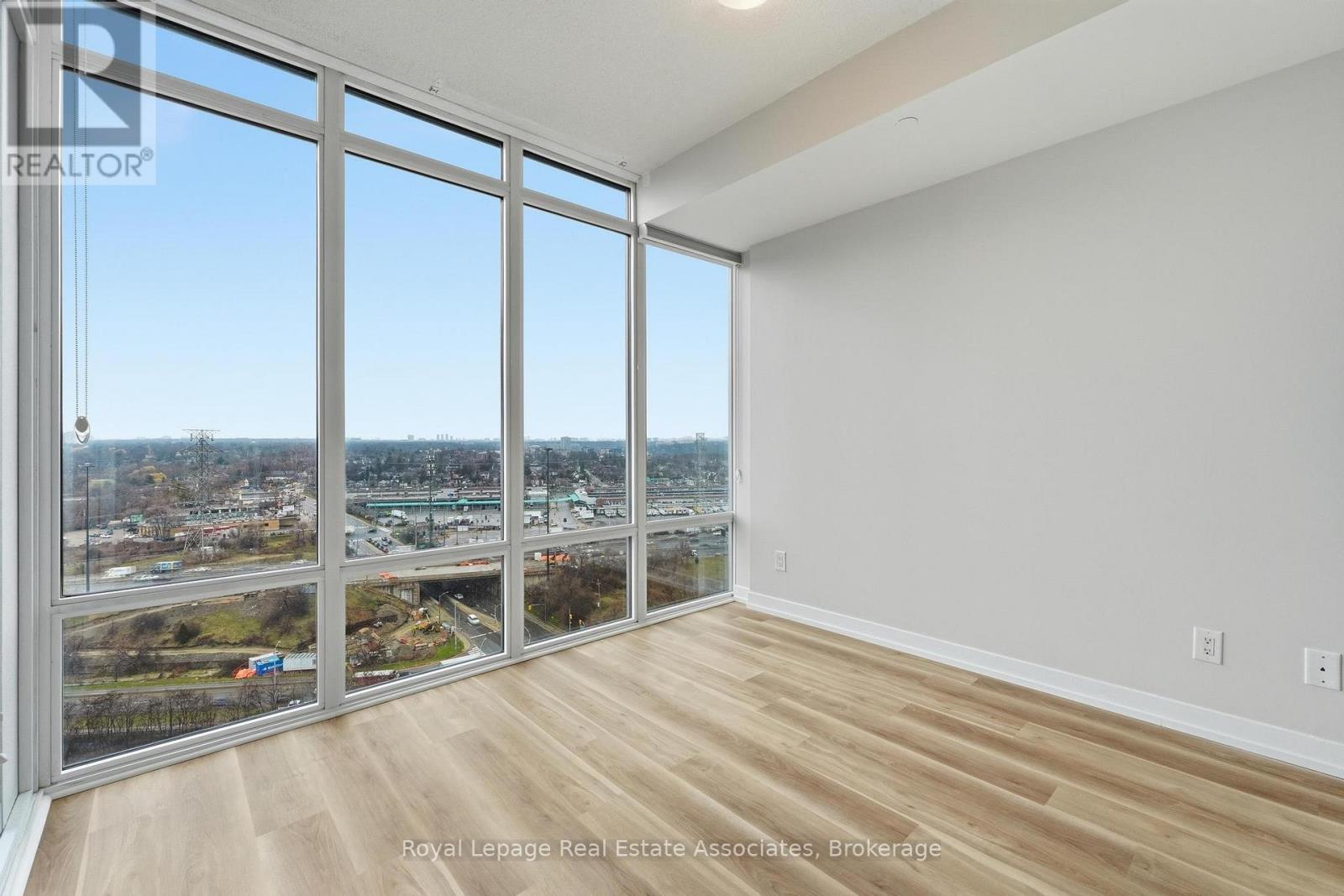 2116 - 90 Park Lawn Road, Toronto, Ontario  M8Y 0B6 - Photo 16 - W12989994