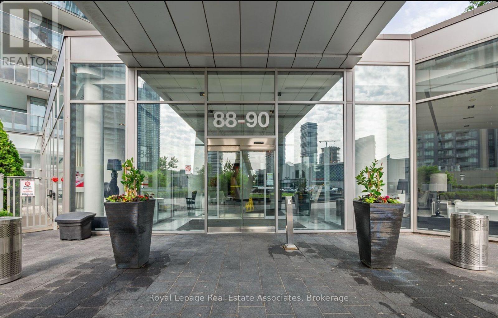 2116 - 90 Park Lawn Road, Toronto, Ontario  M8Y 0B6 - Photo 35 - W12989994