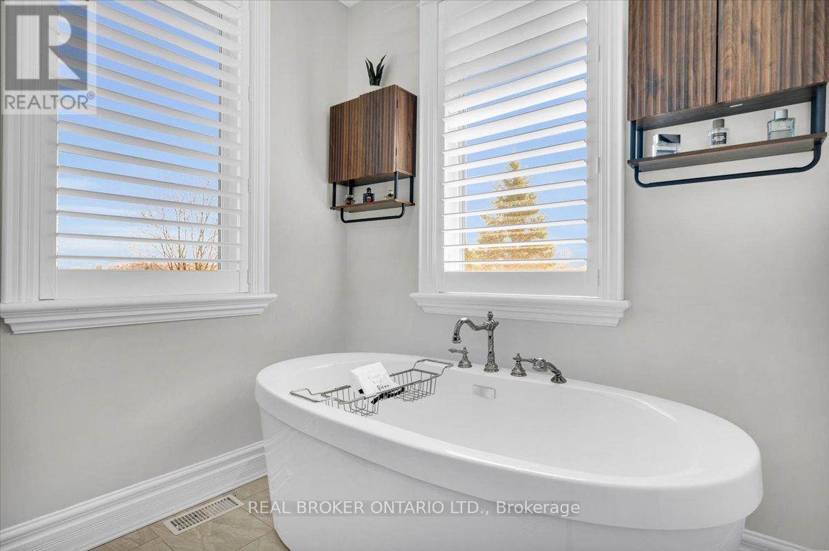 13475 Fourth Line, Halton Hills, Ontario  L7J 2L8 - Photo 29 - W12990000