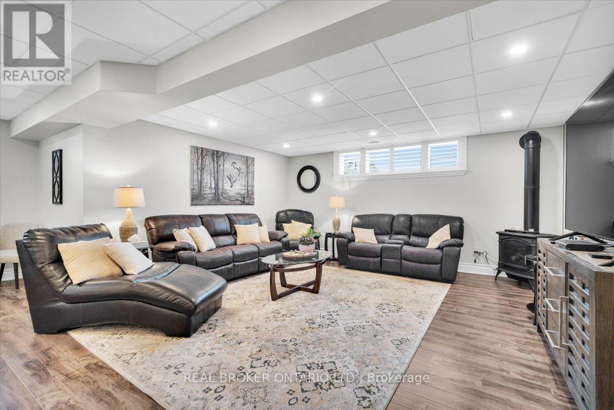 13475 Fourth Line, Halton Hills, Ontario  L7J 2L8 - Photo 32 - W12990000