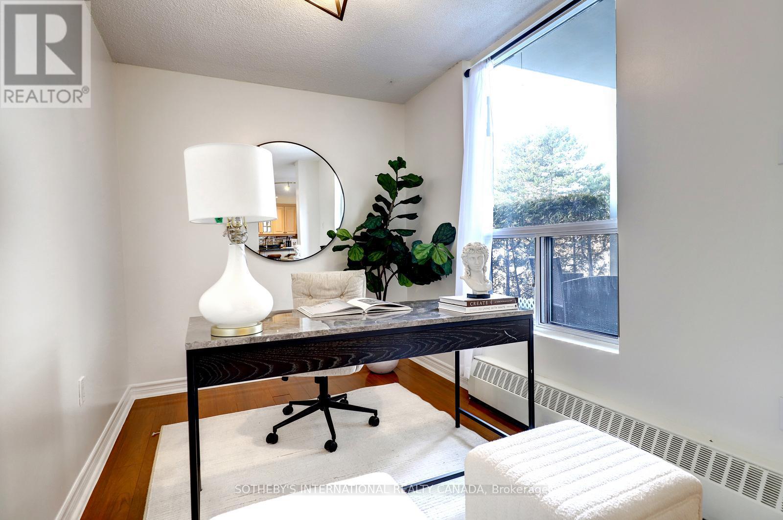 104 - 1515 Lakeshore Road E, Mississauga, Ontario  L5E 3E2 - Photo 3 - W12990008