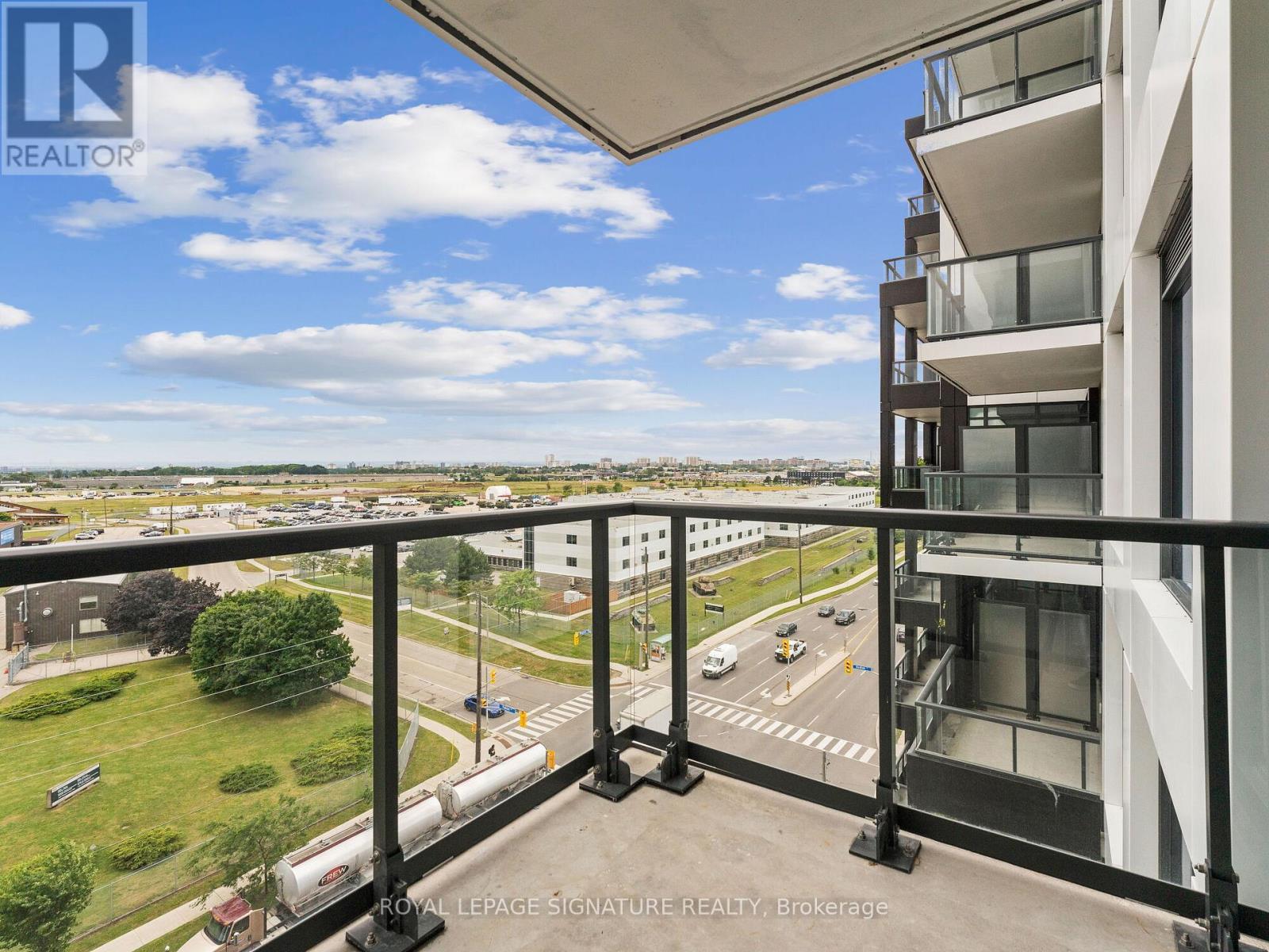 1021 - 1100 Sheppard Avenue W, Toronto, Ontario  M3K 0E4 - Photo 31 - W12990020