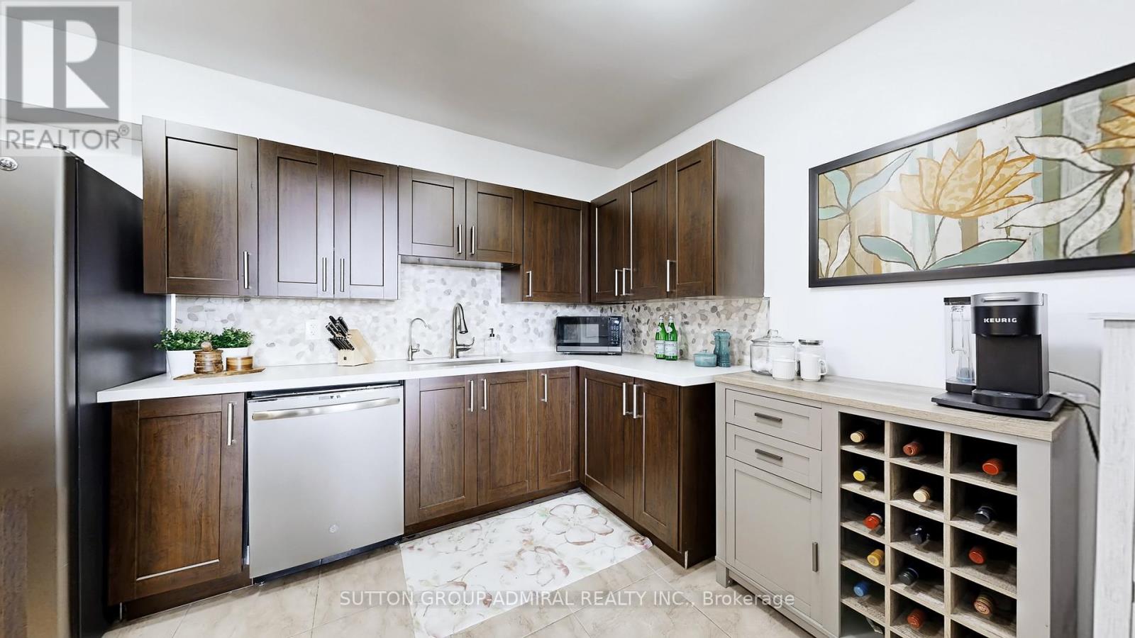 2402 - 85 Emmett Avenue, Toronto, Ontario  M6M 5A2 - Photo 8 - W12990060