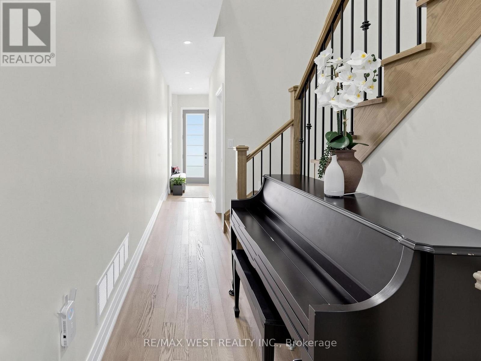 32 Angelfish Road, Brampton, Ontario  L7A 5C3 - Photo 21 - W12990068