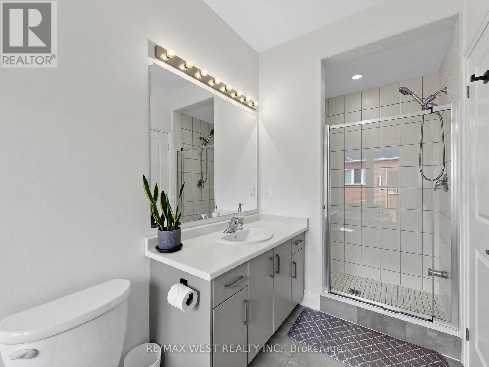 32 Angelfish Road, Brampton, Ontario  L7A 5C3 - Photo 29 - W12990068