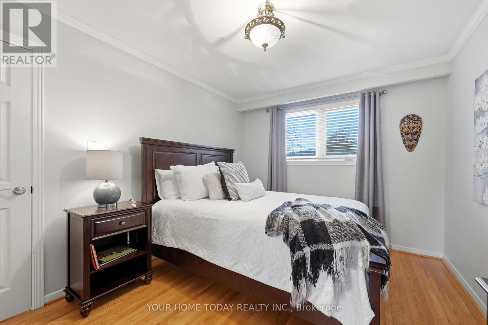 51 Faludon Drive, Halton Hills, Ontario  L7G 1H8 - Photo 17 - W12990074