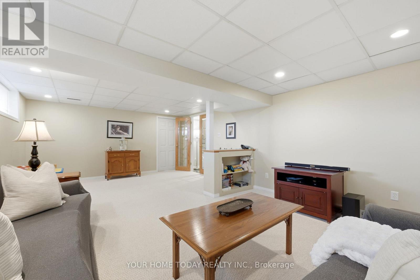 51 Faludon Drive, Halton Hills, Ontario  L7G 1H8 - Photo 28 - W12990074