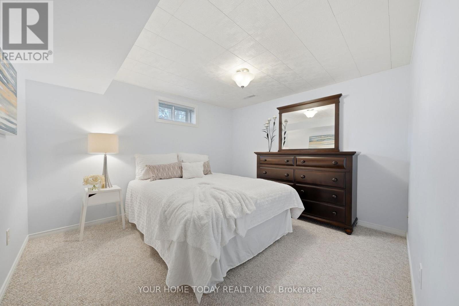 51 Faludon Drive, Halton Hills, Ontario  L7G 1H8 - Photo 29 - W12990074