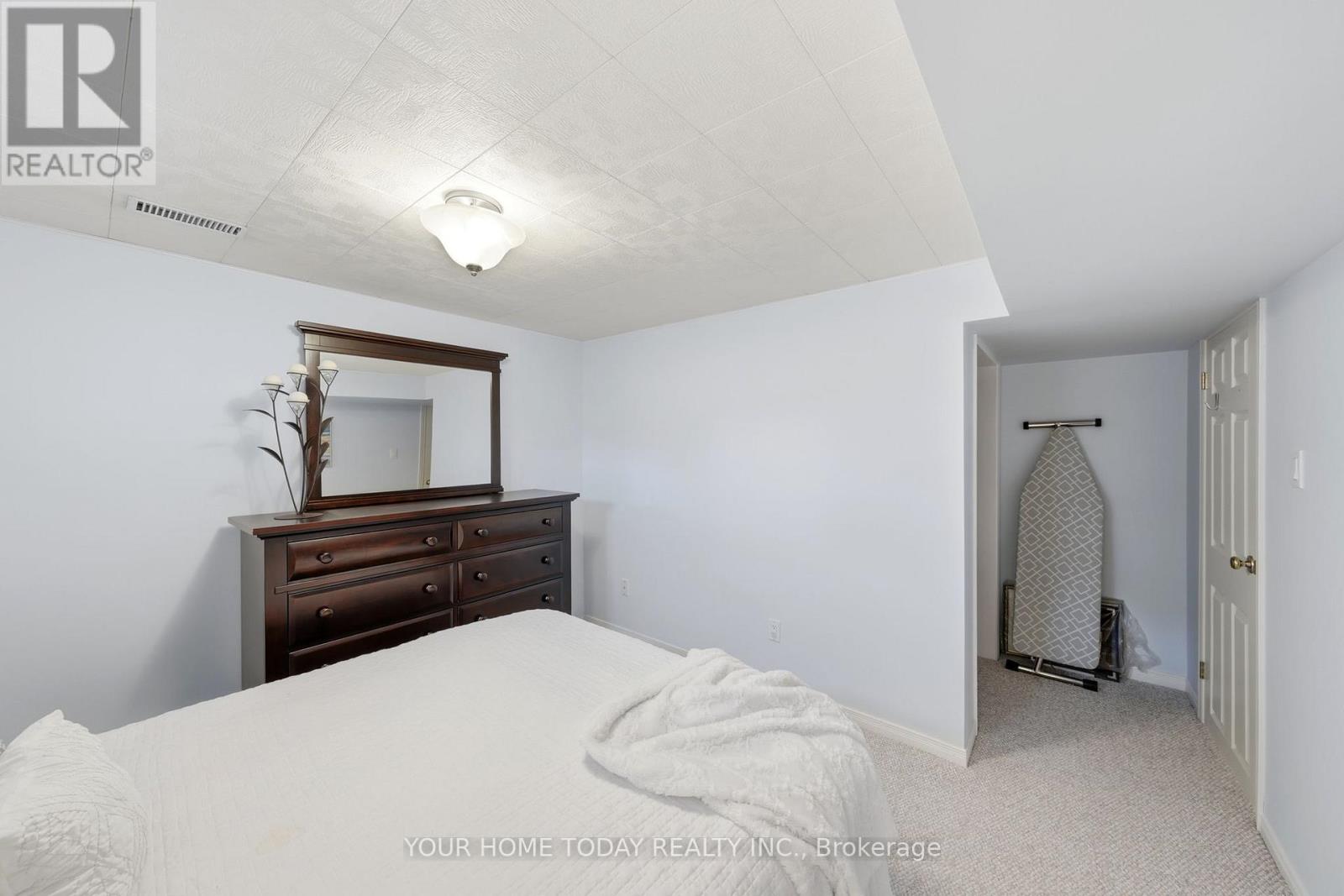 51 Faludon Drive, Halton Hills, Ontario  L7G 1H8 - Photo 30 - W12990074