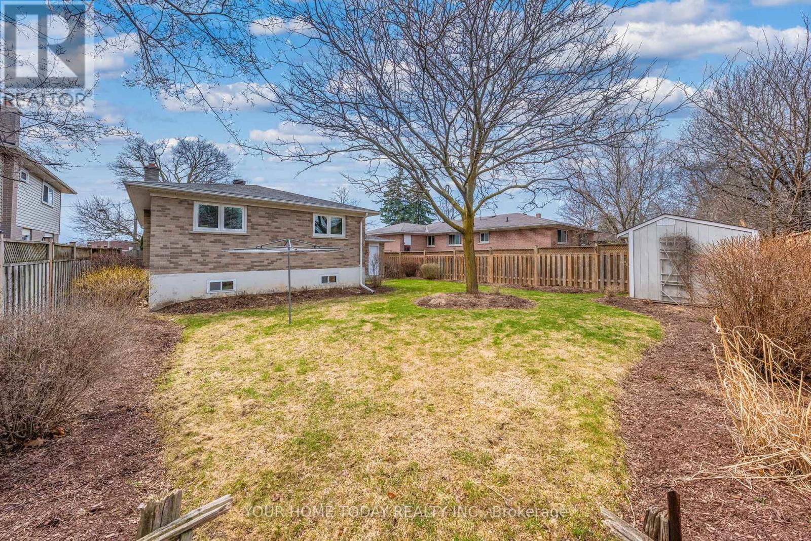 51 Faludon Drive, Halton Hills, Ontario  L7G 1H8 - Photo 36 - W12990074