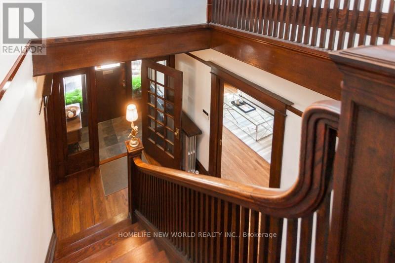 16 Laxton Avenue, Toronto, Ontario  M6K 1K9 - Photo 15 - W12990090