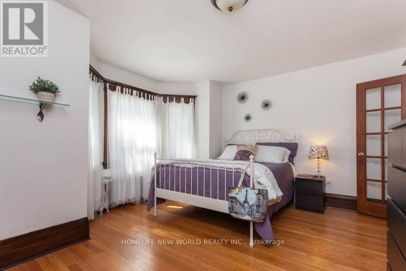 16 Laxton Avenue, Toronto, Ontario  M6K 1K9 - Photo 16 - W12990090