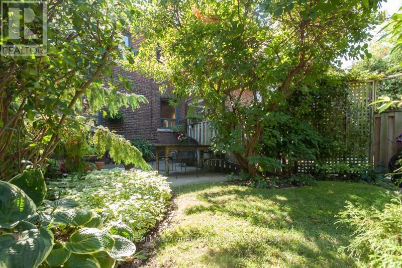 16 Laxton Avenue, Toronto, Ontario  M6K 1K9 - Photo 20 - W12990090