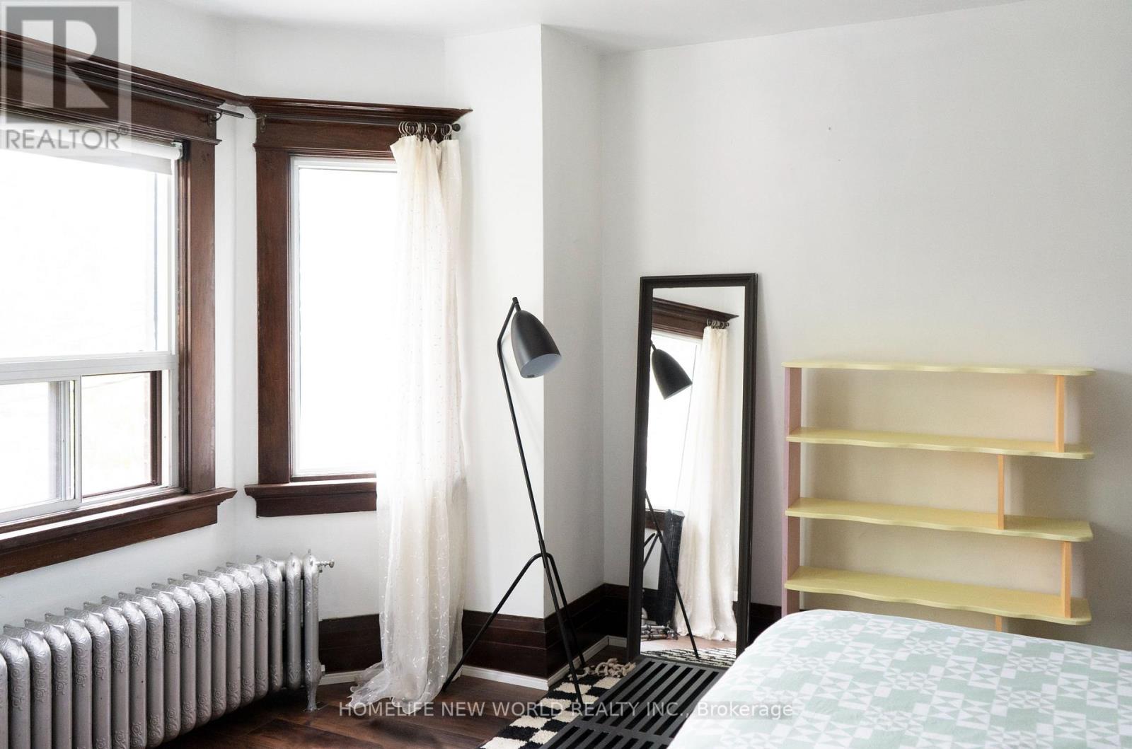 16 Laxton Avenue, Toronto, Ontario  M6K 1K9 - Photo 36 - W12990090