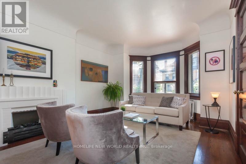 16 Laxton Avenue, Toronto, Ontario  M6K 1K9 - Photo 4 - W12990090