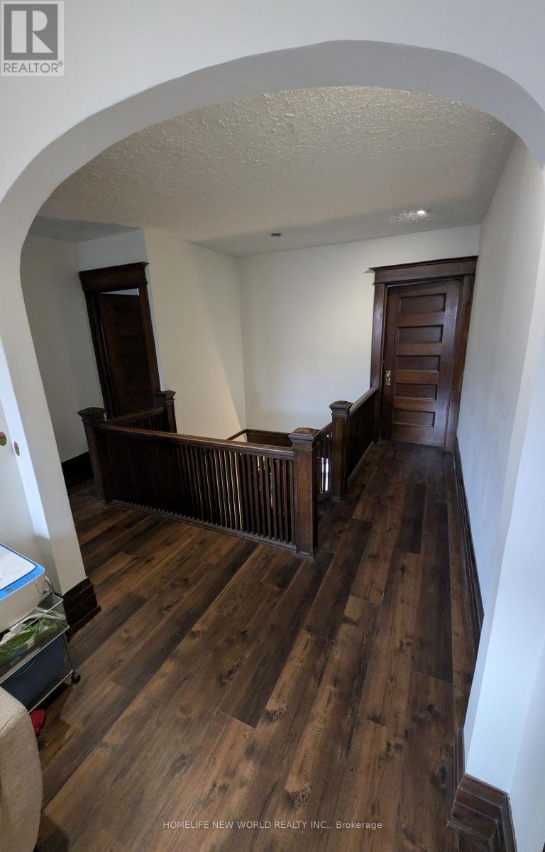 16 Laxton Avenue, Toronto, Ontario  M6K 1K9 - Photo 48 - W12990090