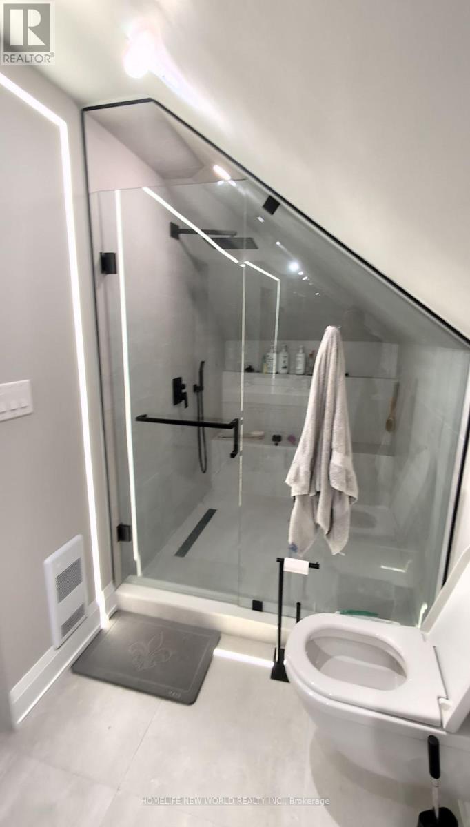 16 Laxton Avenue, Toronto, Ontario  M6K 1K9 - Photo 49 - W12990090