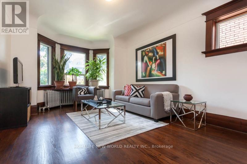 16 Laxton Avenue, Toronto, Ontario  M6K 1K9 - Photo 7 - W12990090