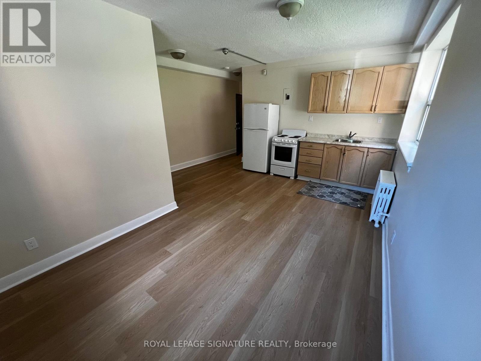 102 - 1000 O'connor Drive, Toronto, Ontario  M4B 2T3 - Photo 4 - E12989454