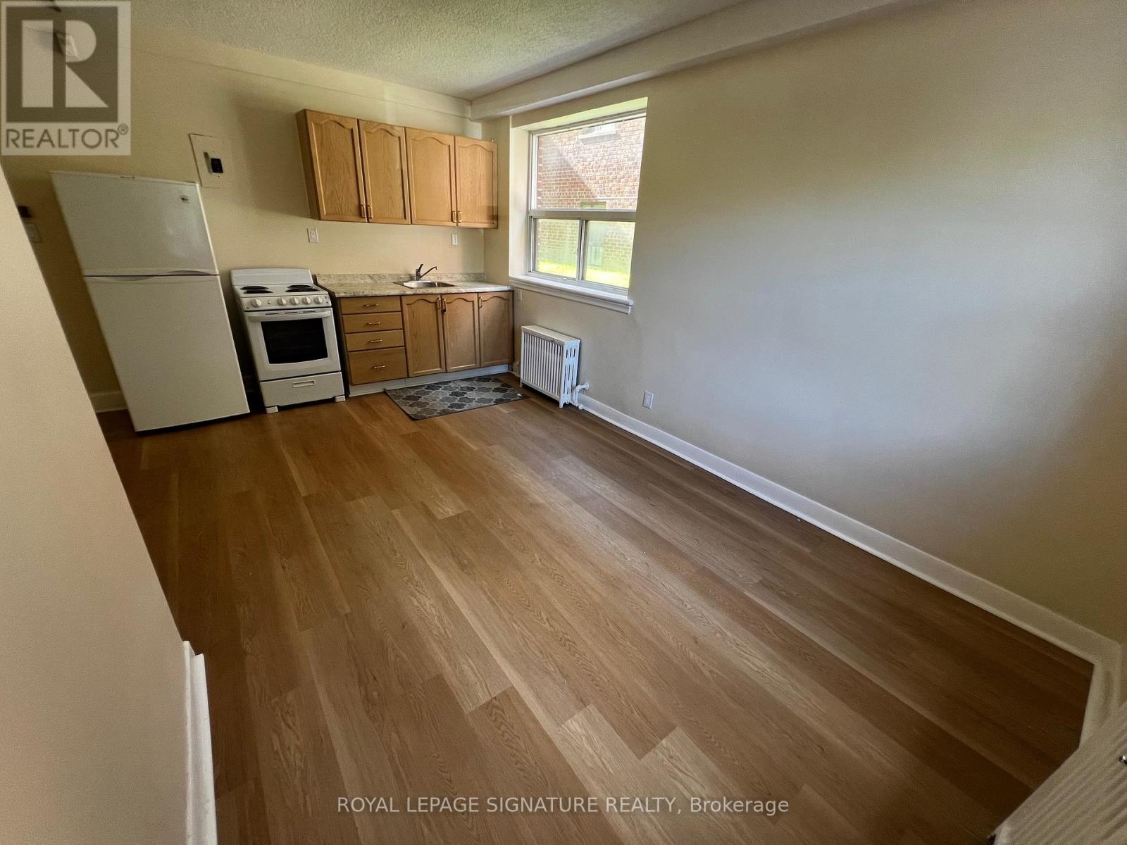 102 - 1000 O'connor Drive, Toronto, Ontario  M4B 2T3 - Photo 6 - E12989454